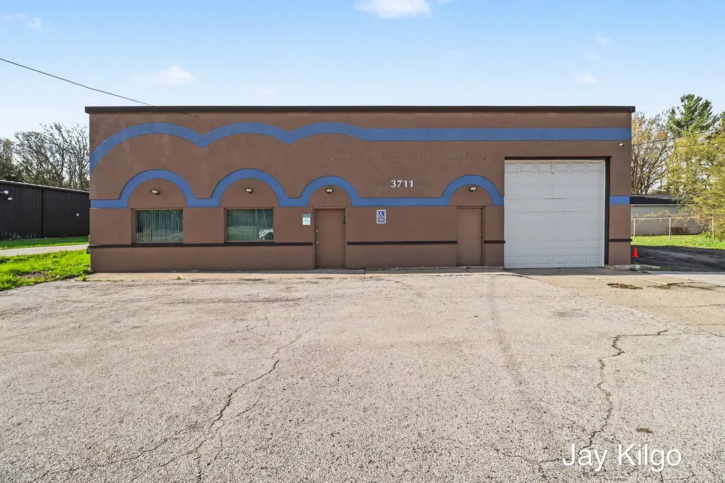 3711 E Apple Avenue Muskegon Charter Township MI 49442