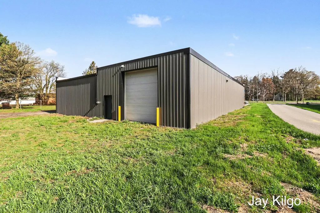 3711 E Apple Avenue Muskegon Charter Township MI 49442