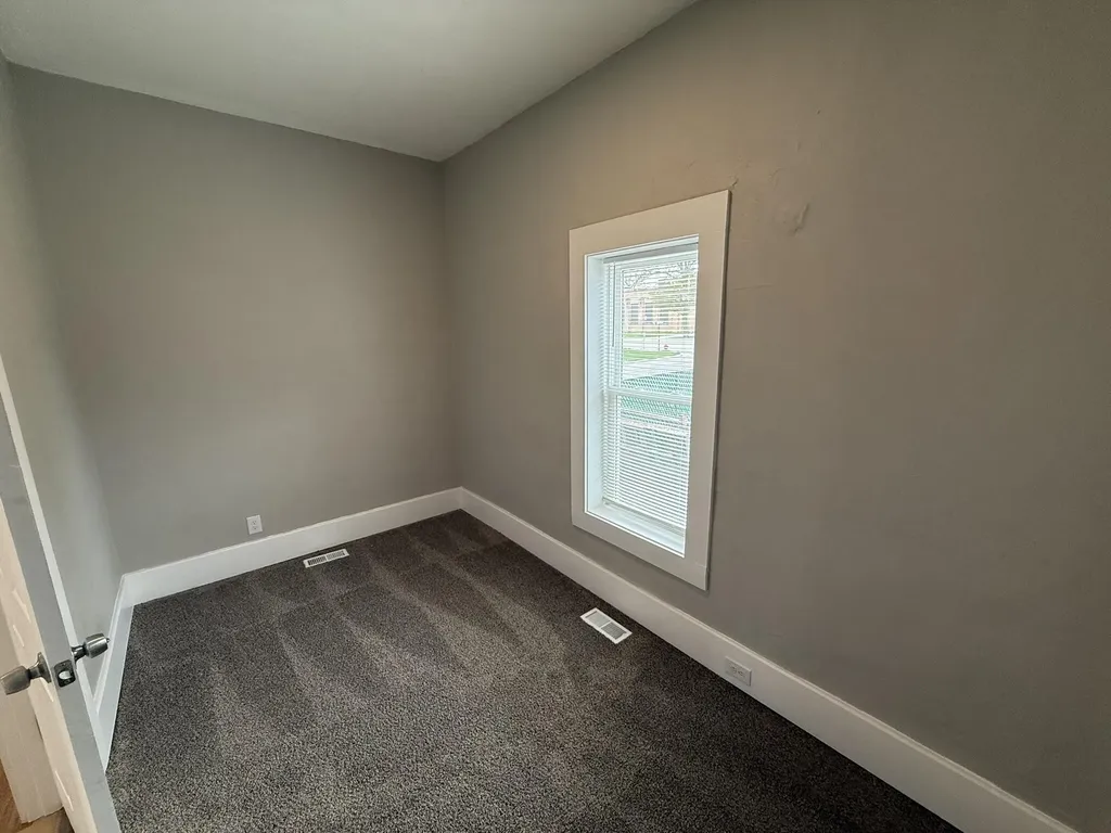 979 Scott Street Muskegon City MI 49442