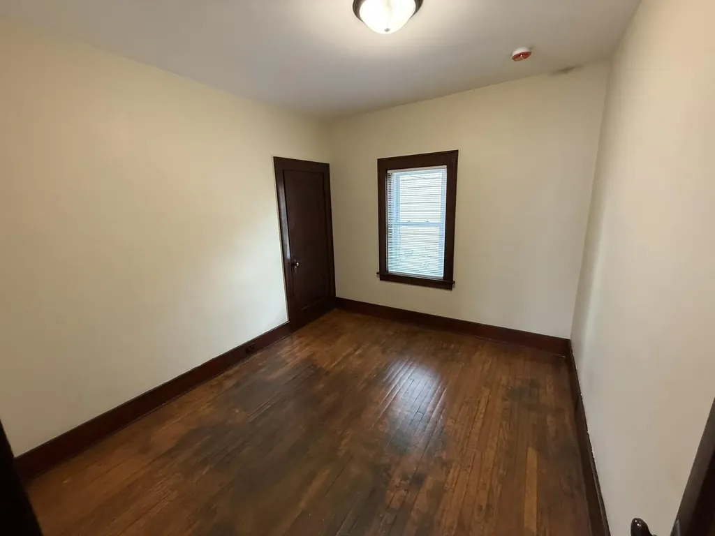 462 Catawba Avenue Muskegon City MI 49442