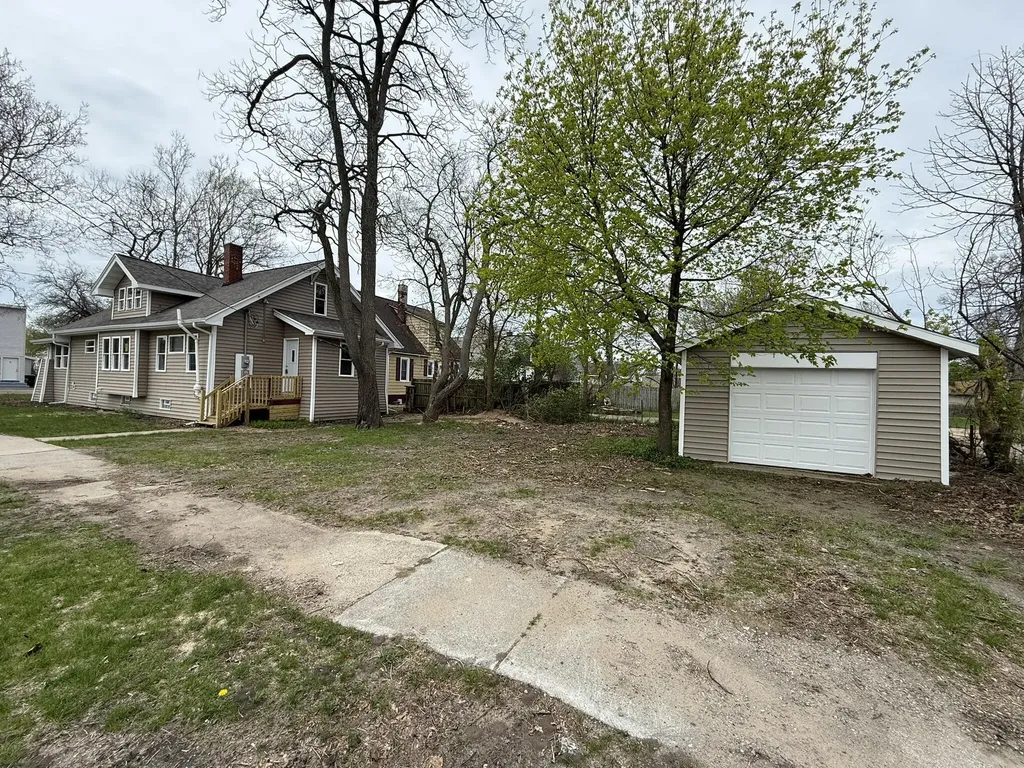 462 Catawba Avenue Muskegon City MI 49442
