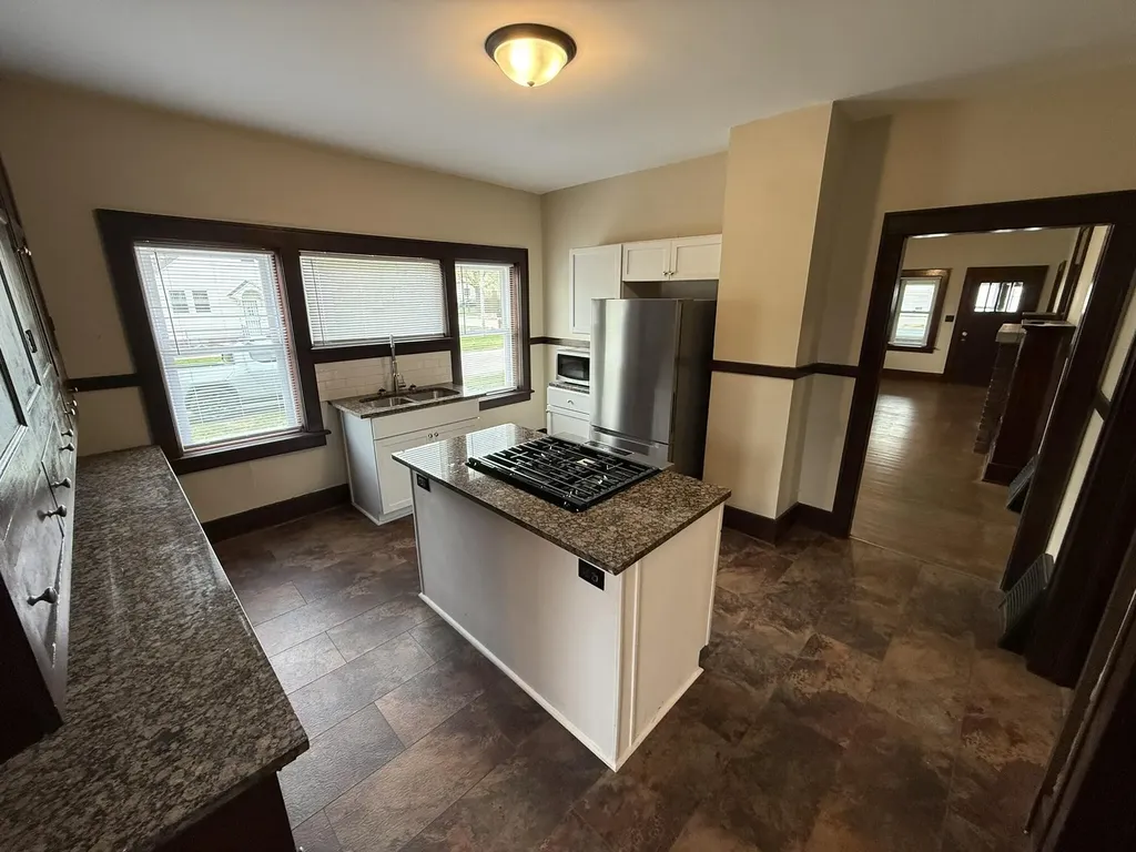462 Catawba Avenue Muskegon City MI 49442