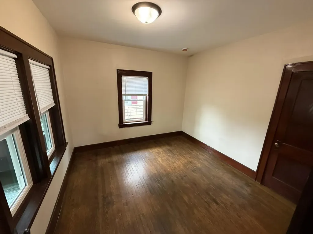 462 Catawba Avenue Muskegon City MI 49442
