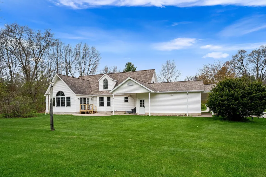 360 Chatterson Road Egelston Township MI 49442