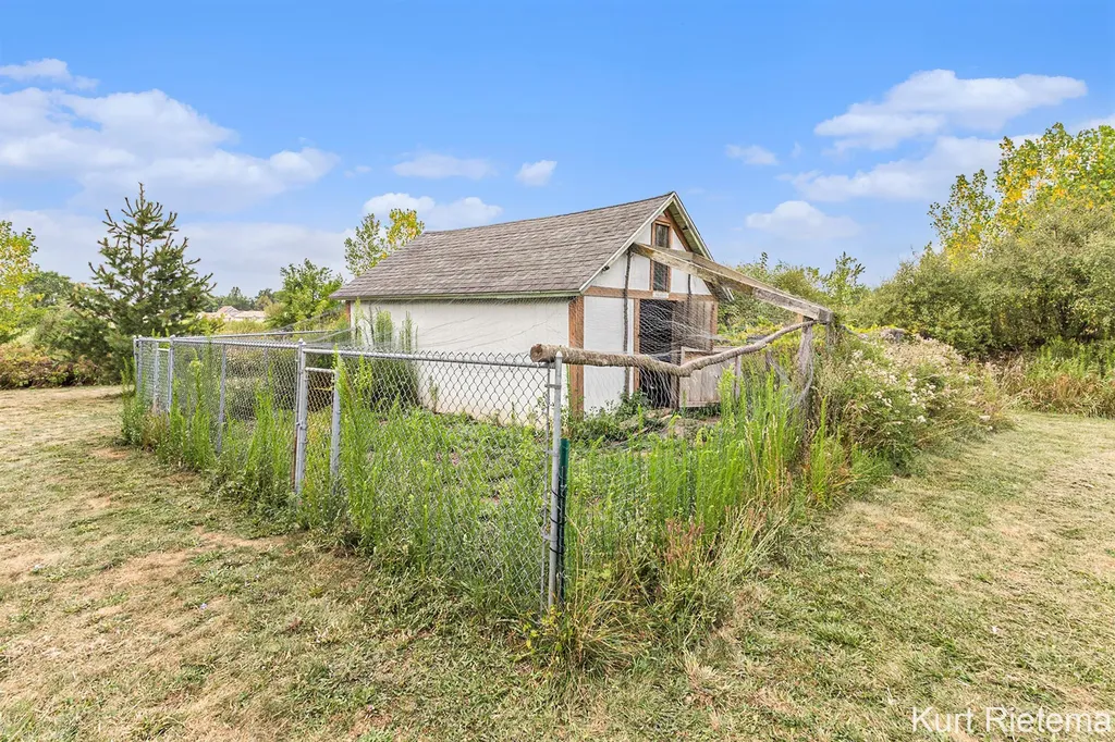 11593 Greenly Street Holland Charter Township MI 49424