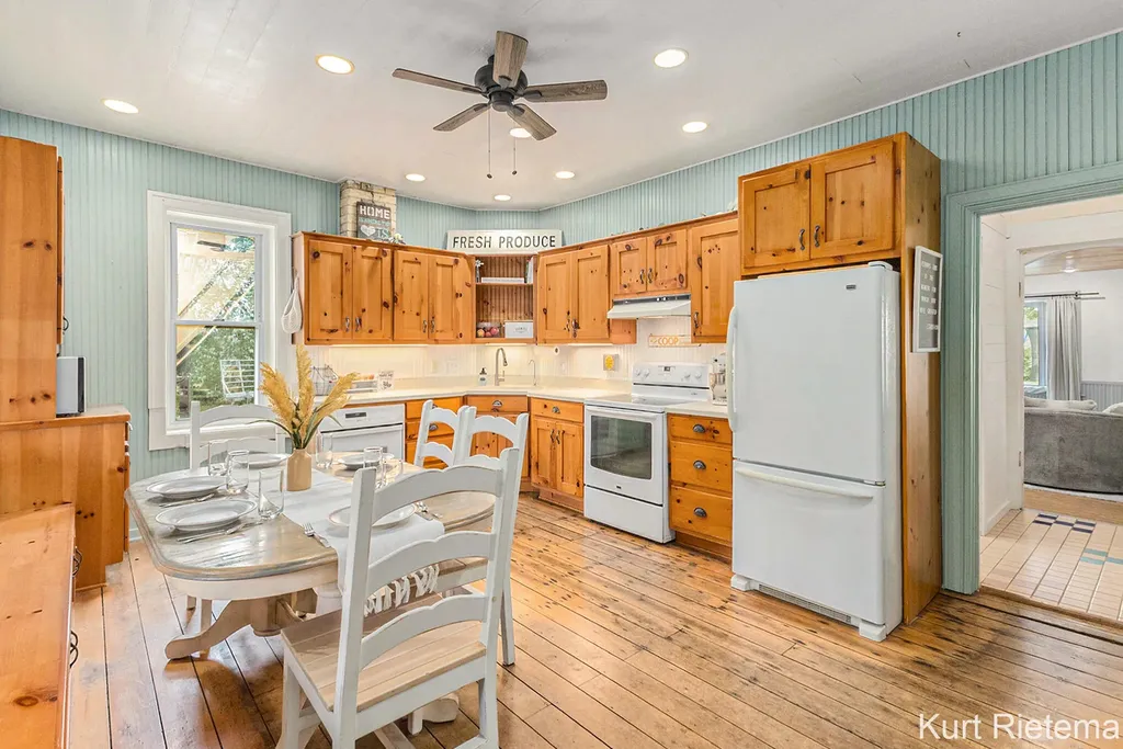 11593 Greenly Street Holland Charter Township MI 49424