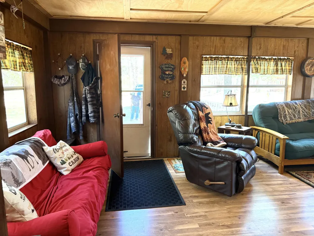 11881 S Winesap Road Lake Township MI 49304