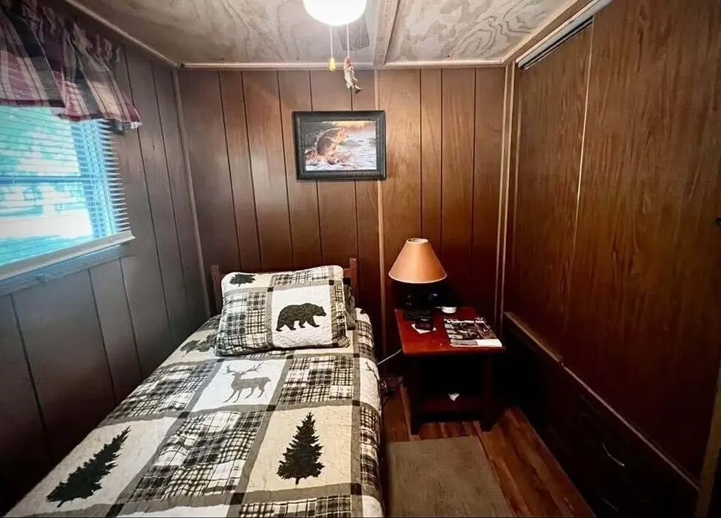 11881 S Winesap Road Lake Township MI 49304