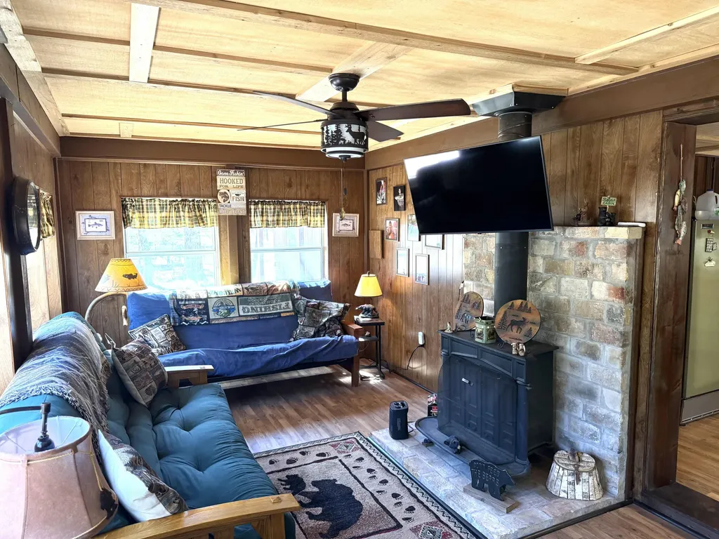 11881 S Winesap Road Lake Township MI 49304