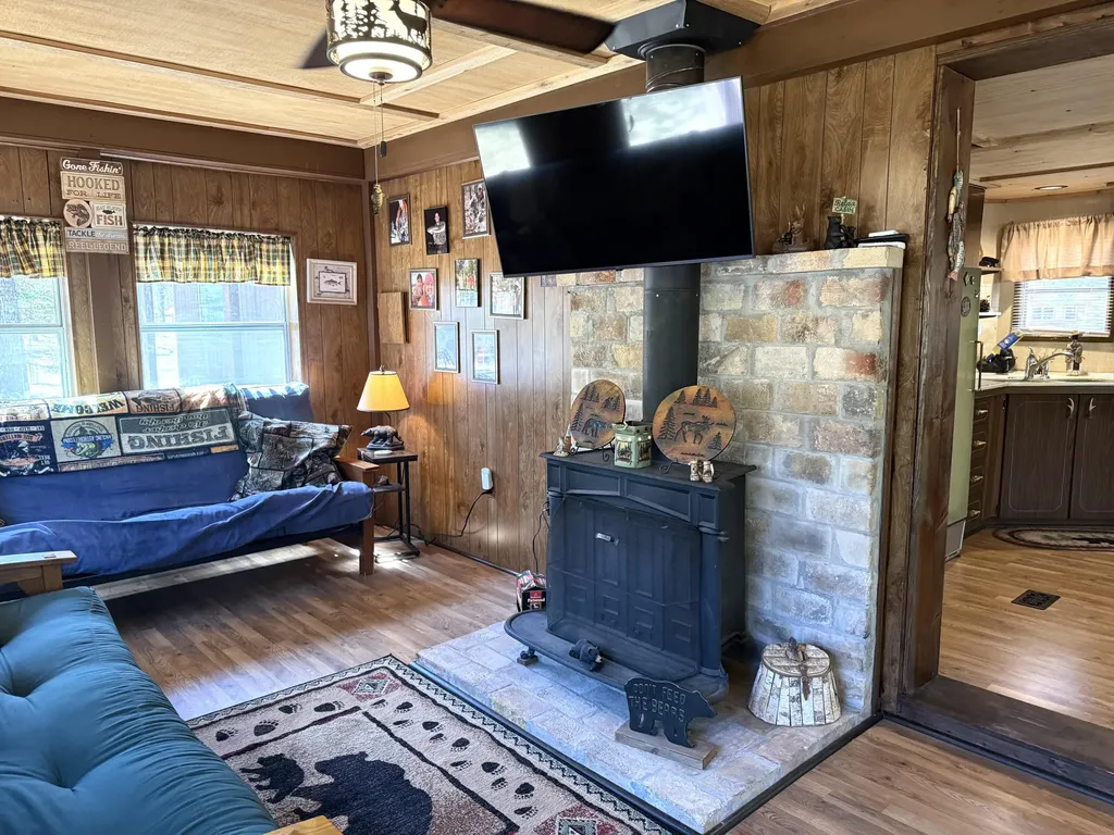11881 S Winesap Road Lake Township MI 49304