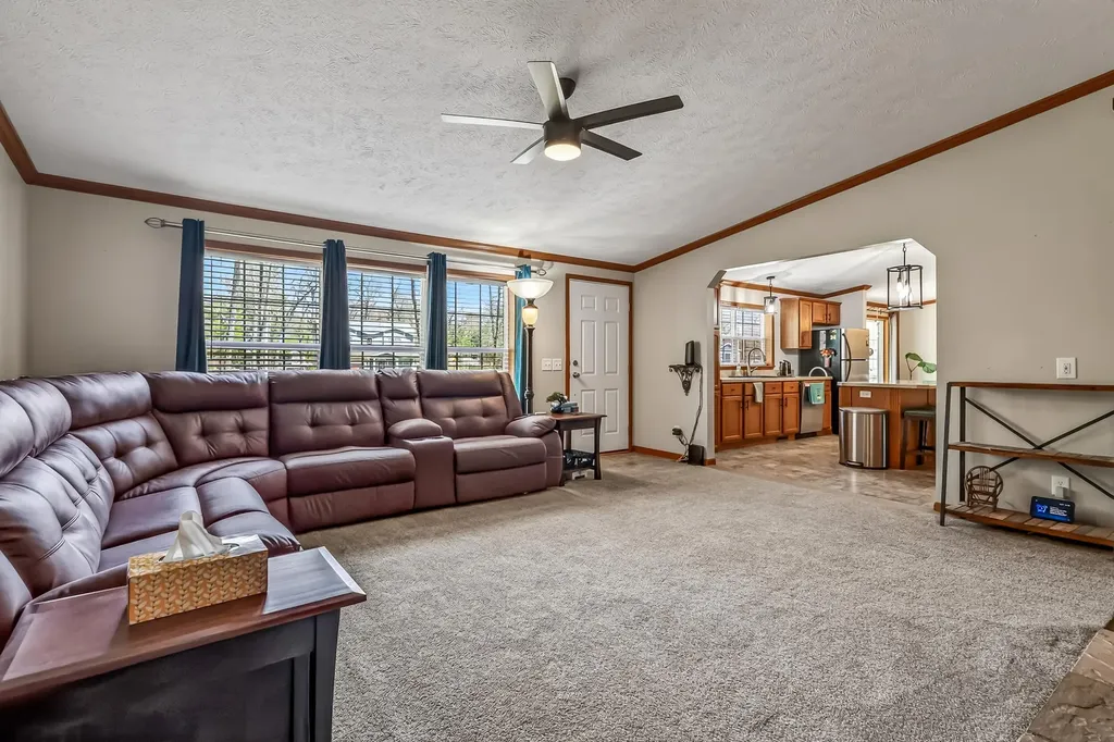 6243 Wildrose Way Lakewood Club Village MI 49457