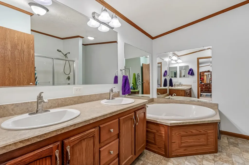 6243 Wildrose Way Lakewood Club Village MI 49457