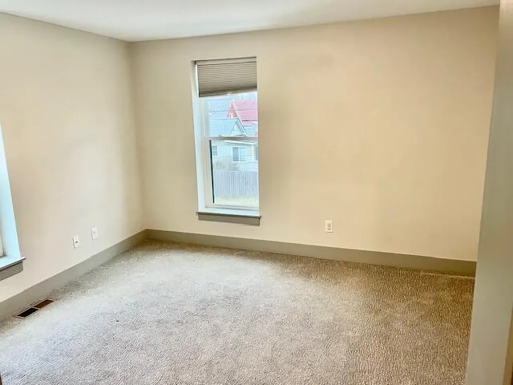 328 Maple Avenue Holland City MI 49423