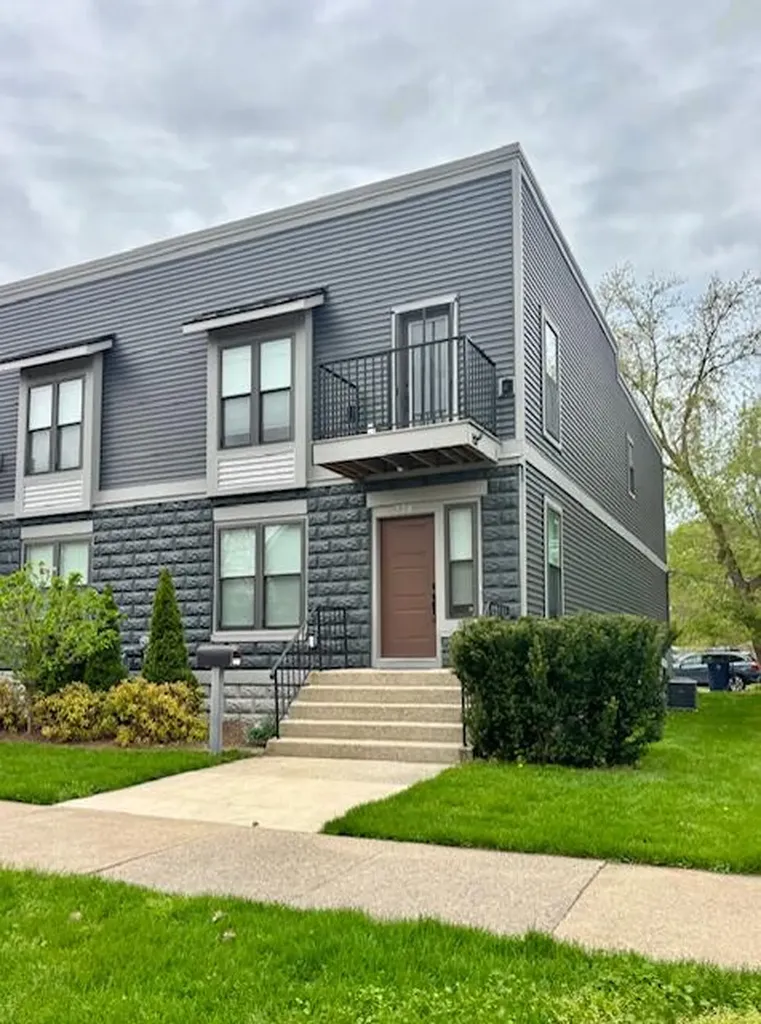 328 Maple Avenue Holland City MI 49423