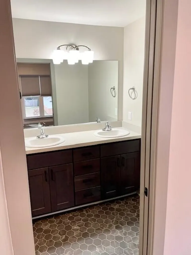 328 Maple Avenue Holland City MI 49423