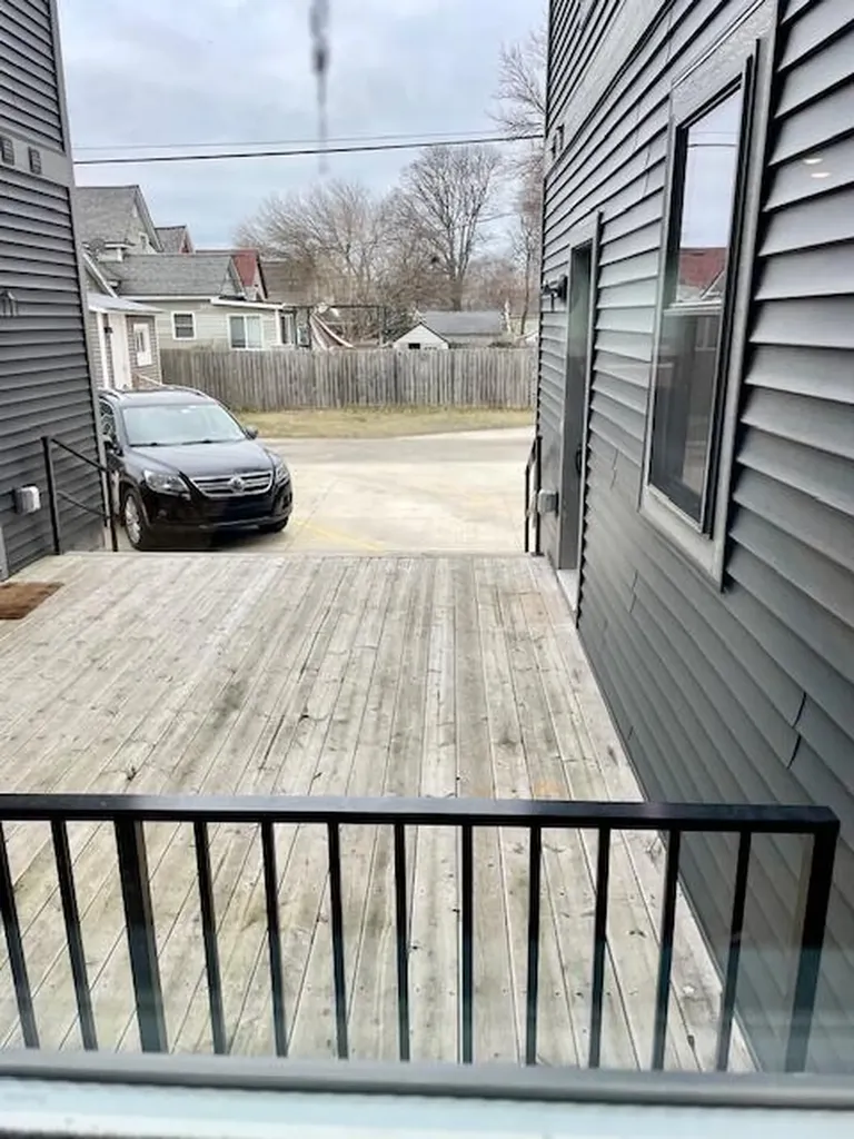328 Maple Avenue Holland City MI 49423