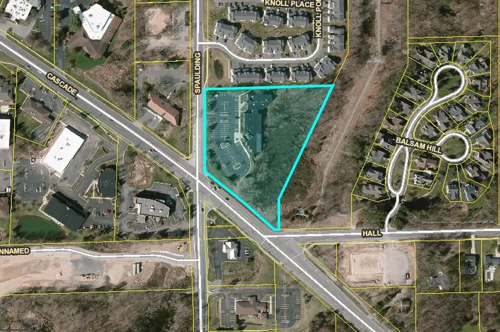 5211 Cascade Road SE Ada Township MI 49546