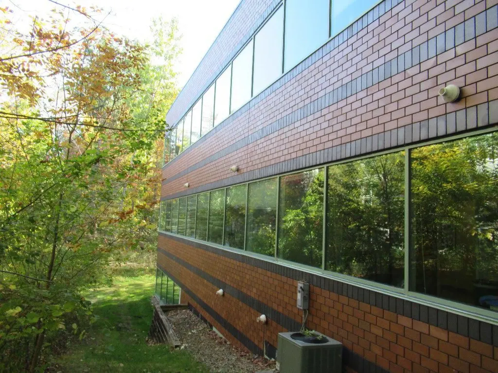 5211 Cascade Road SE Ada Township MI 49546