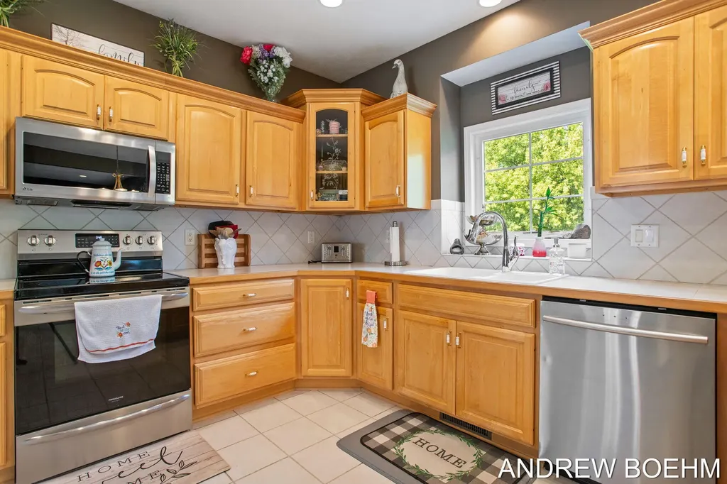 2586 Marble Court Holland Charter Township MI 49464