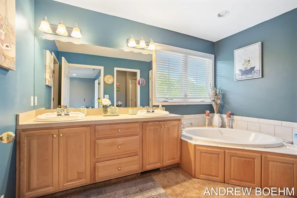 2586 Marble Court Holland Charter Township MI 49464