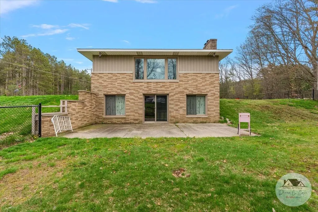 4125 Lorenson Road Fruitland Township MI 49461