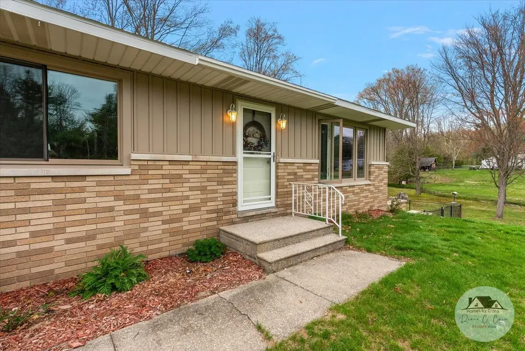 4125 Lorenson Road Fruitland Township MI 49461