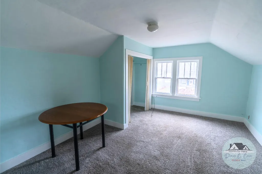 1916 Jiroch Street Muskegon City MI 49442