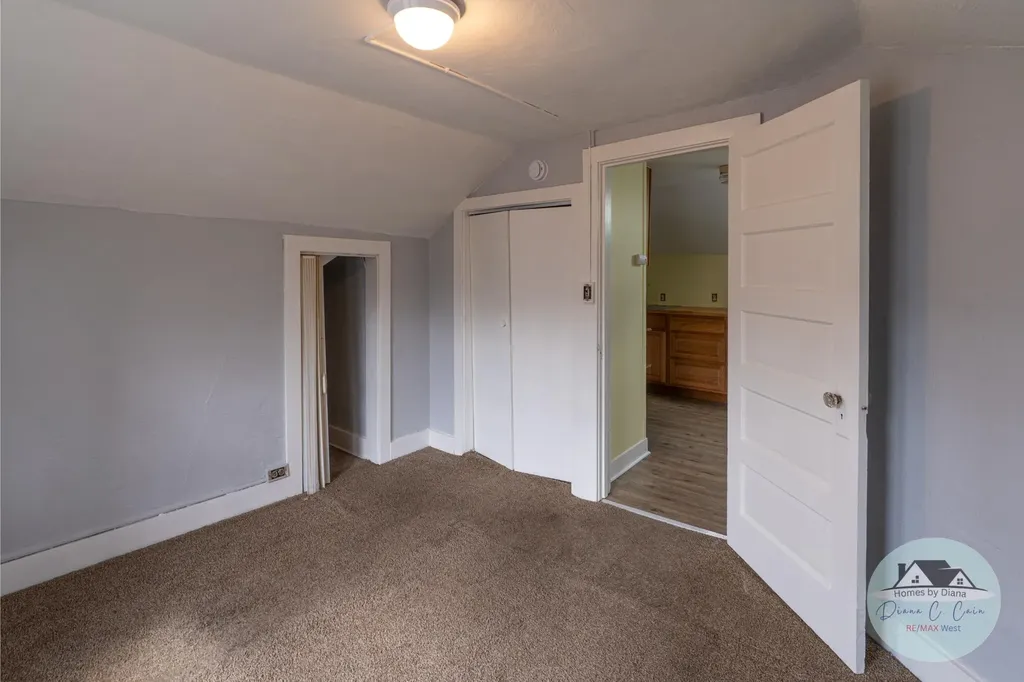 1916 Jiroch Street Muskegon City MI 49442
