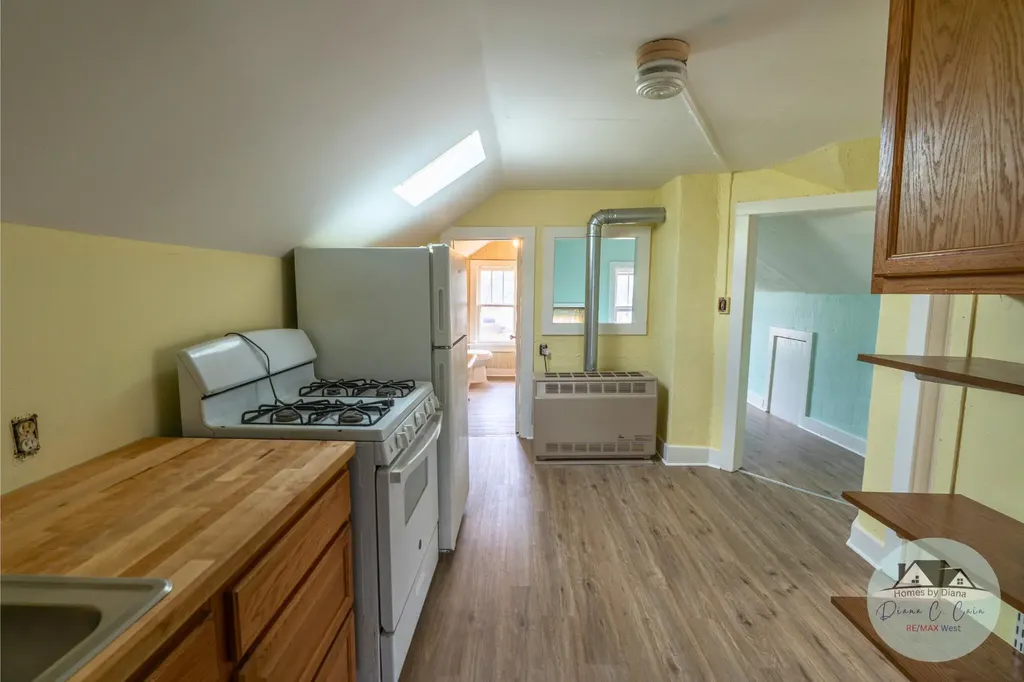 1916 Jiroch Street Muskegon City MI 49442