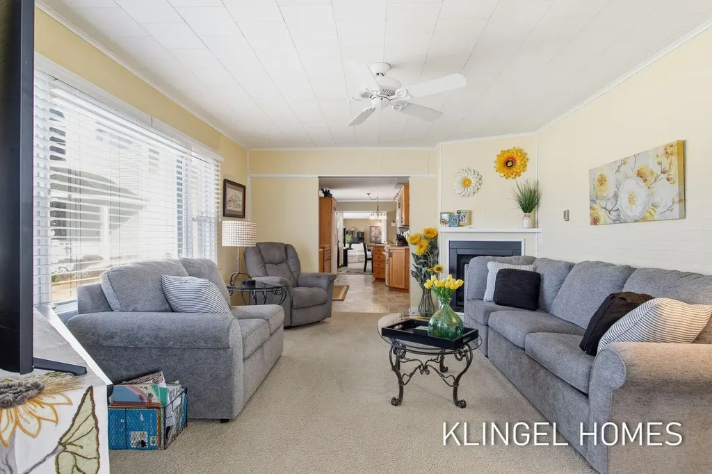 16527 Lakeview Street Ferrysburg City MI 49456