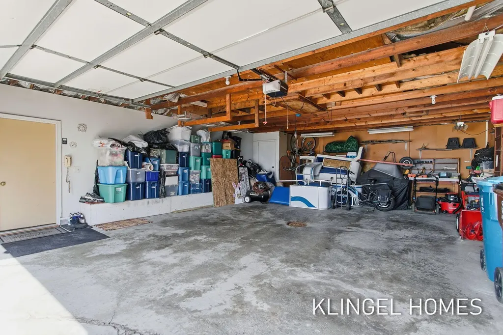 16527 Lakeview Street Ferrysburg City MI 49456