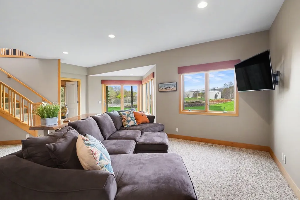 2213 N Bristol Street Park Township MI 49424
