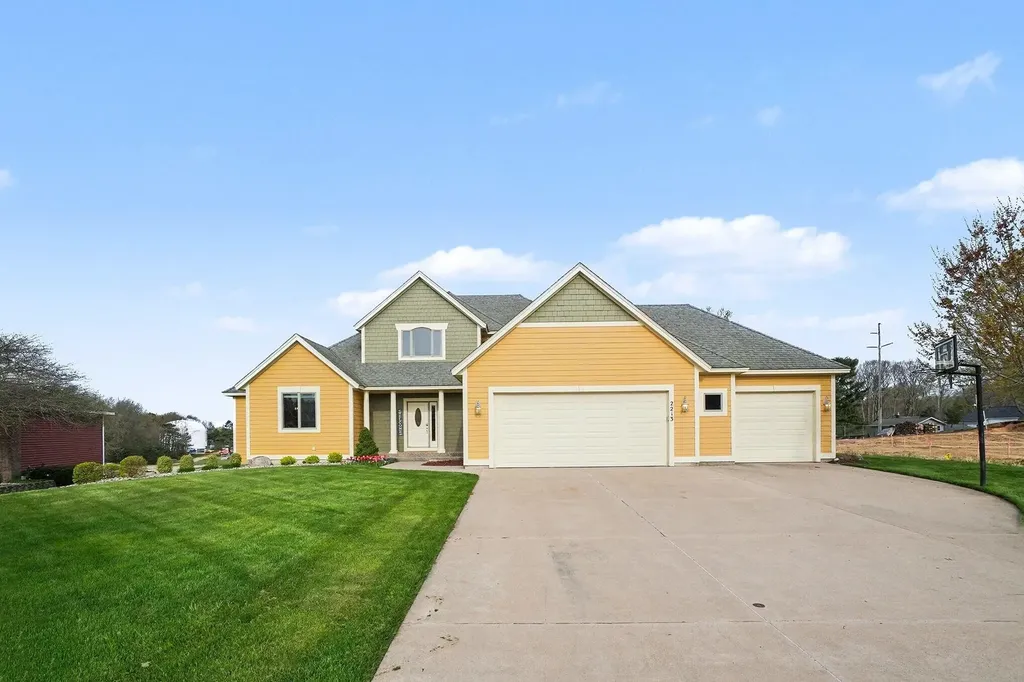 2213 N Bristol Street Park Township MI 49424