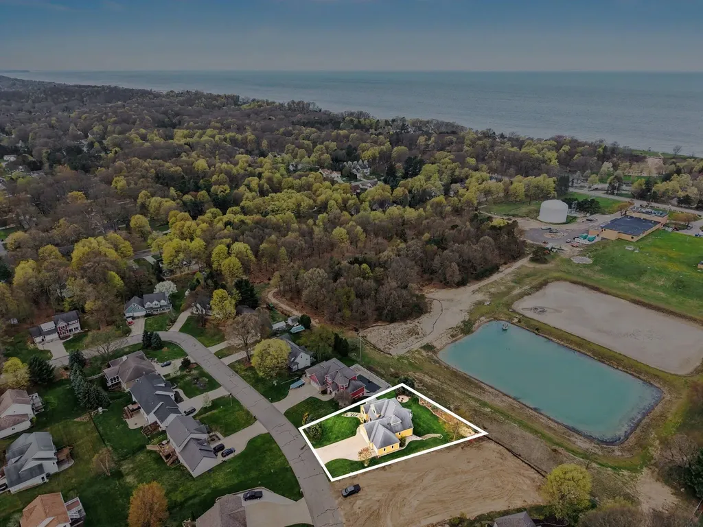 2213 N Bristol Street Park Township MI 49424