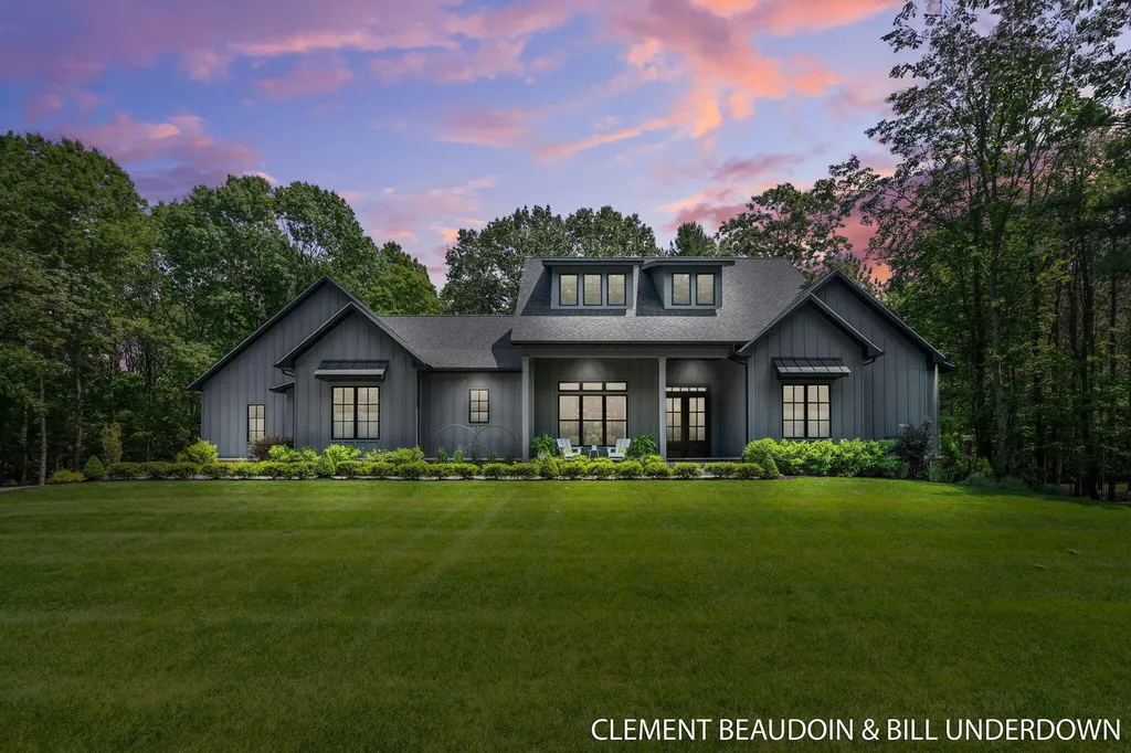 3341 Gaslight Lane Saugatuck Township MI 49453