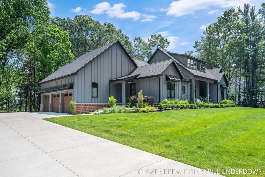 3341 Gaslight Lane Saugatuck Township MI 49453