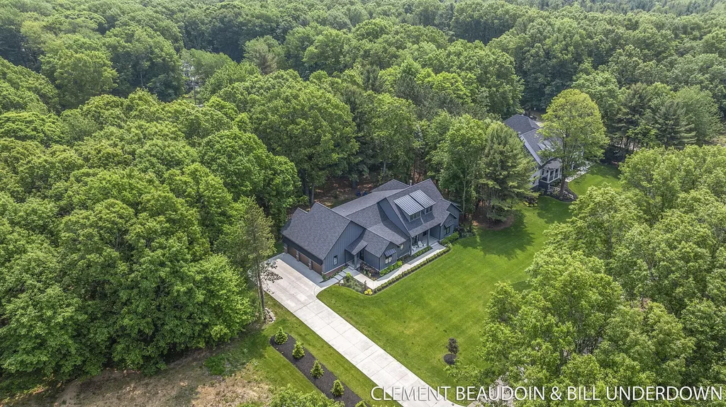 3341 Gaslight Lane Saugatuck Township MI 49453