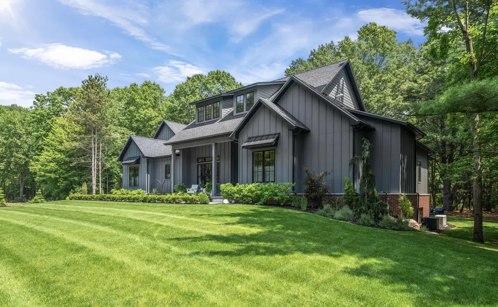 3341 Gaslight Lane Saugatuck Township MI 49453