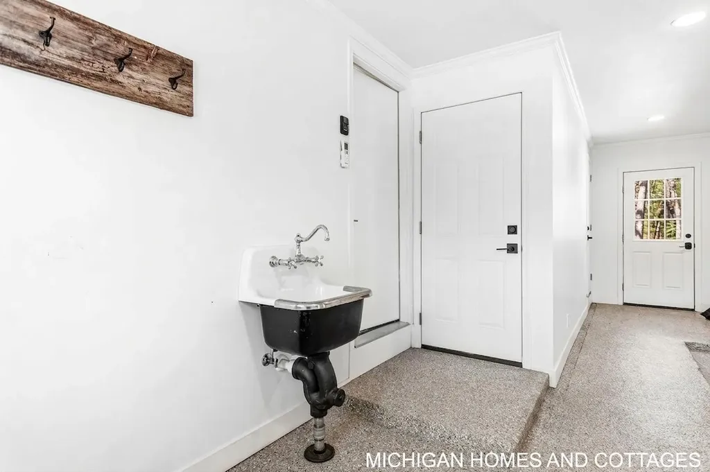 4303 132nd Avenue Heath Township MI 49419