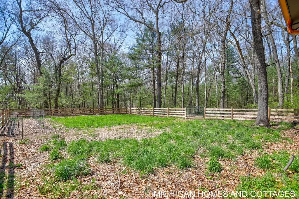4303 132nd Avenue Heath Township MI 49419