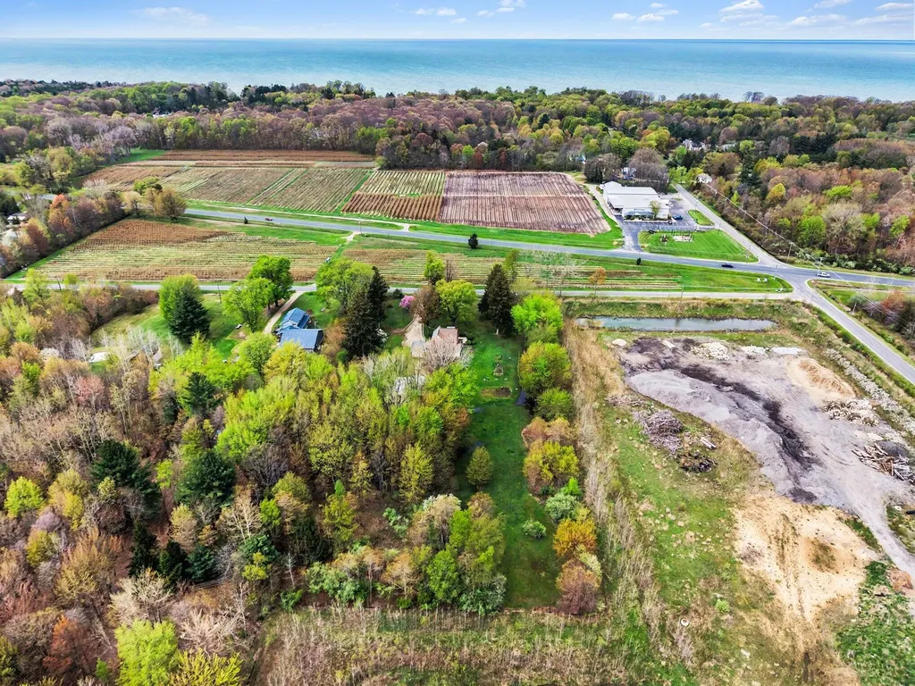 14361 76th Street South Haven Charter Township MI 49090