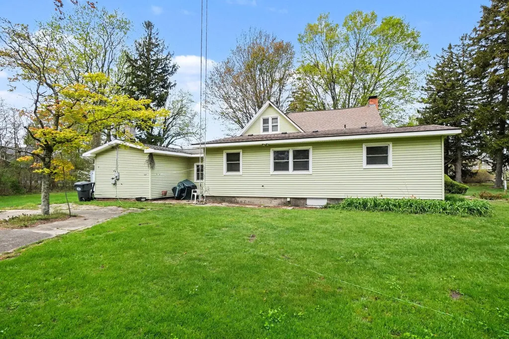 14361 76th Street South Haven Charter Township MI 49090
