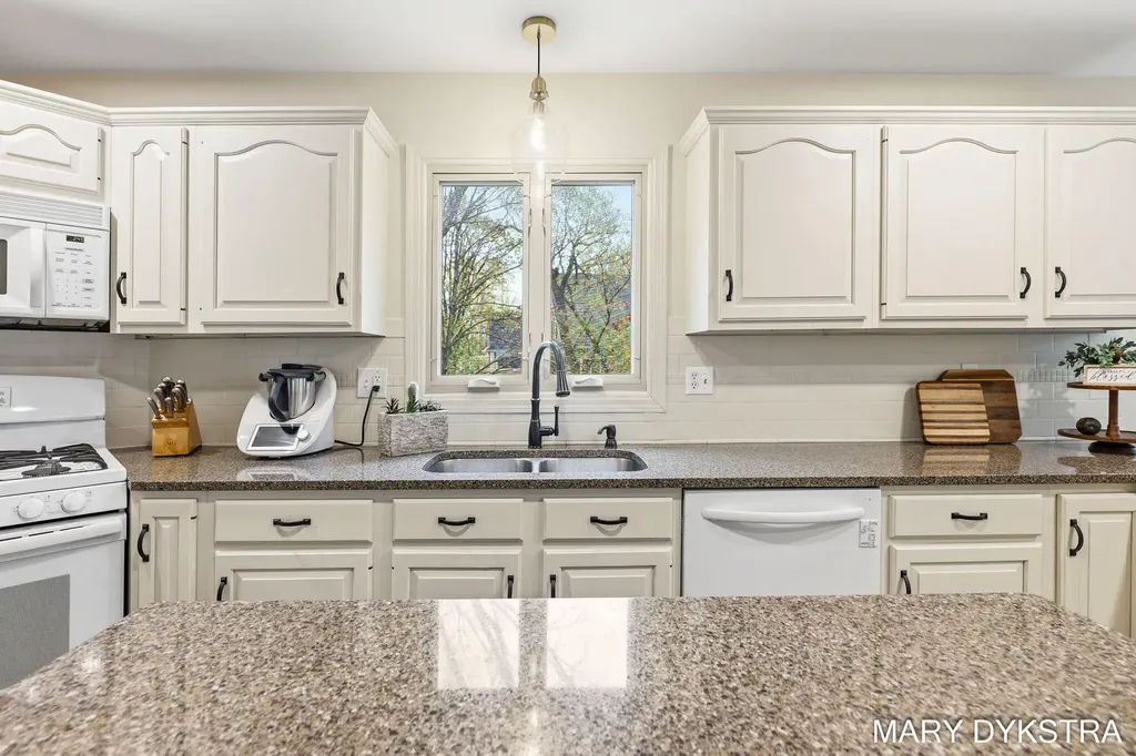 2848 Belleglade Court SE Grand Rapids City MI 49546