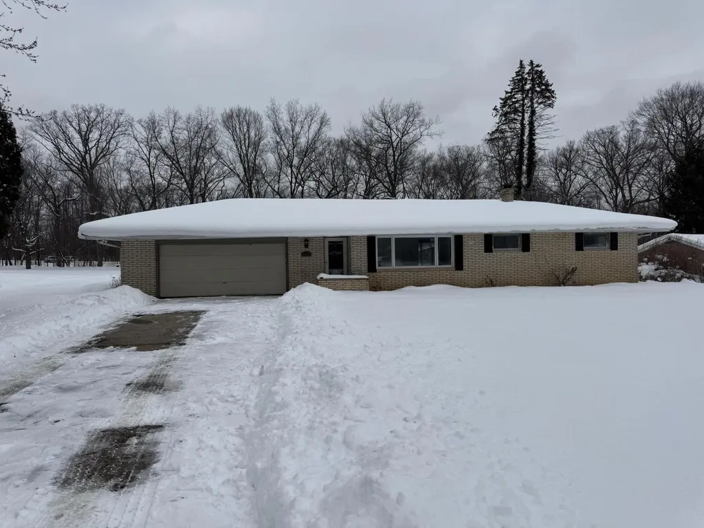 1025 Joliet Drive Bertrand Township MI 49120