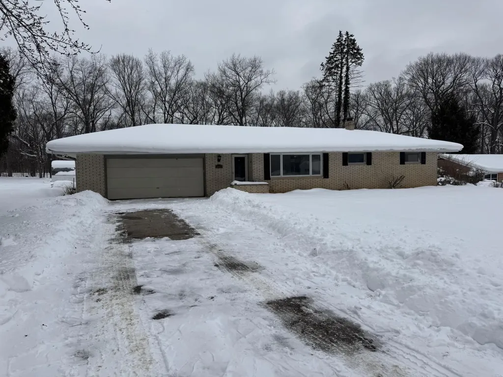 1025 Joliet Drive Bertrand Township MI 49120