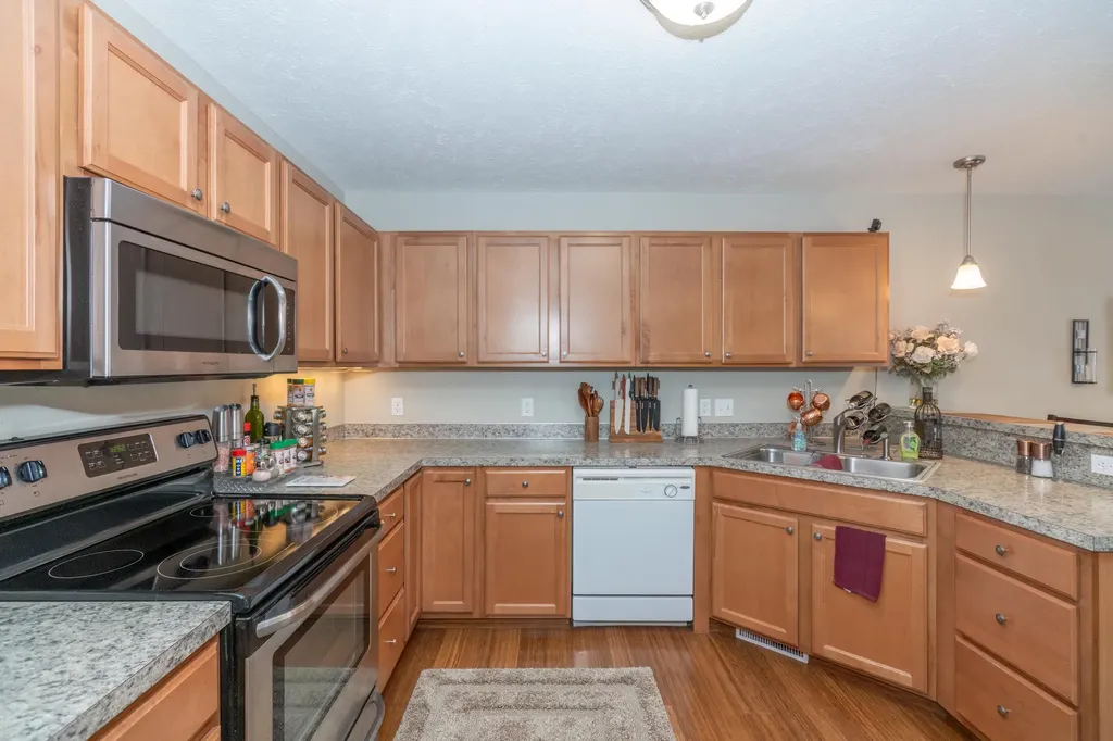 12670 Broadmoor Place Grand Haven Charter Township MI 49417