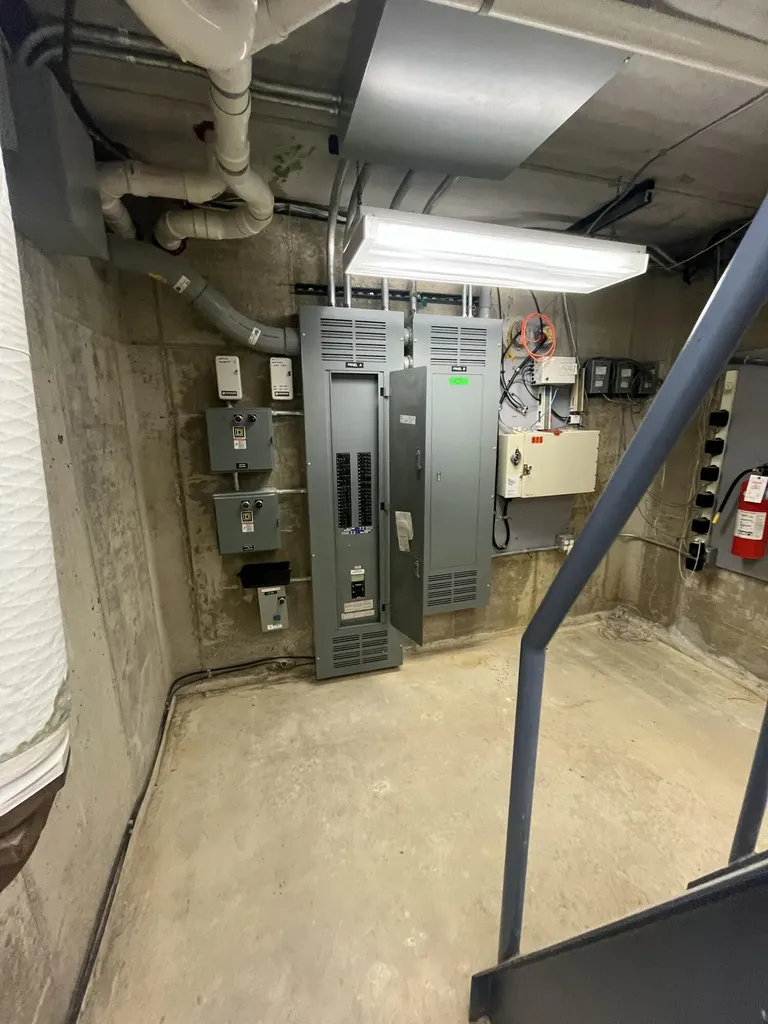 815 E Main Avenue Zeeland City MI 49464