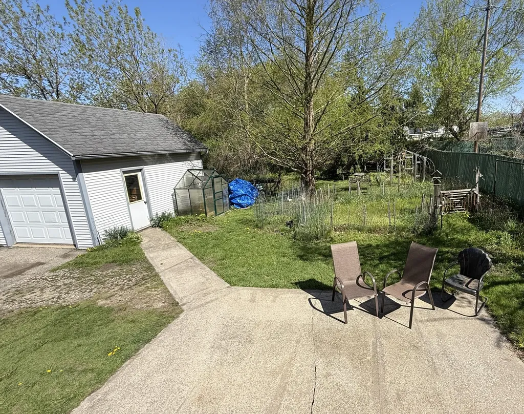 421 E Main Street Fennville City MI 49408