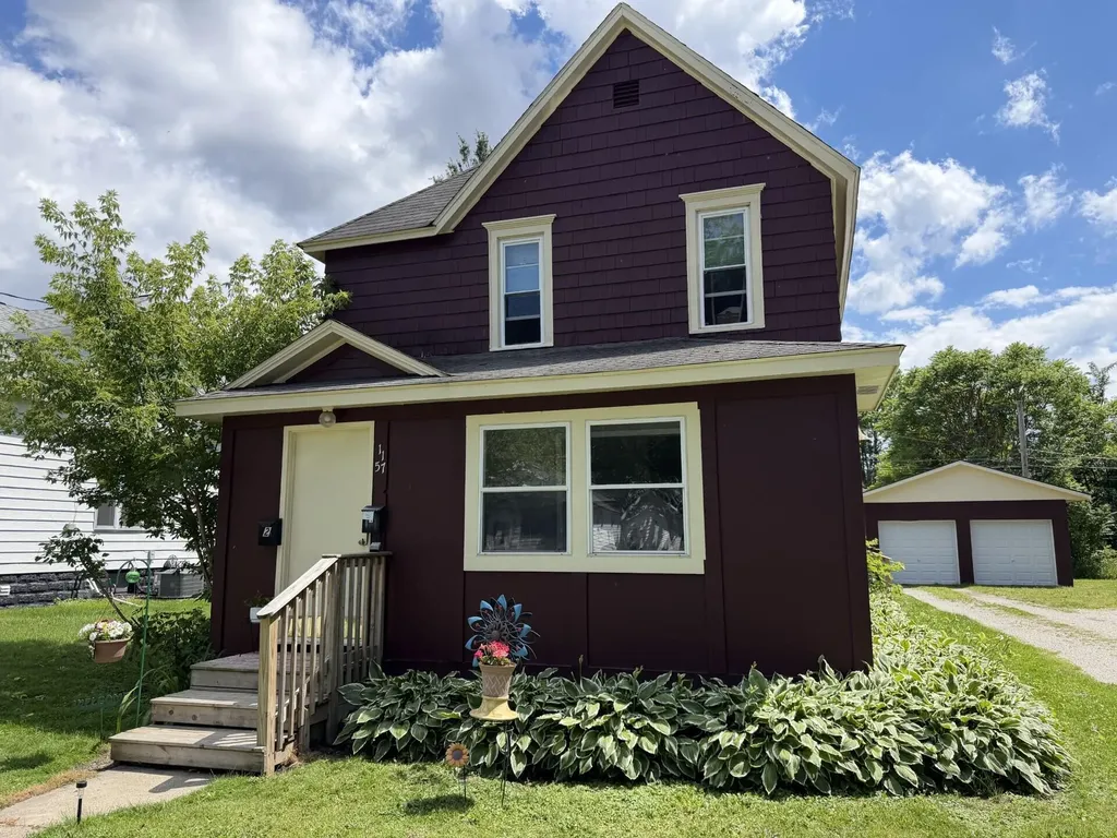 1157 W Dale Avenue Muskegon City MI 49441