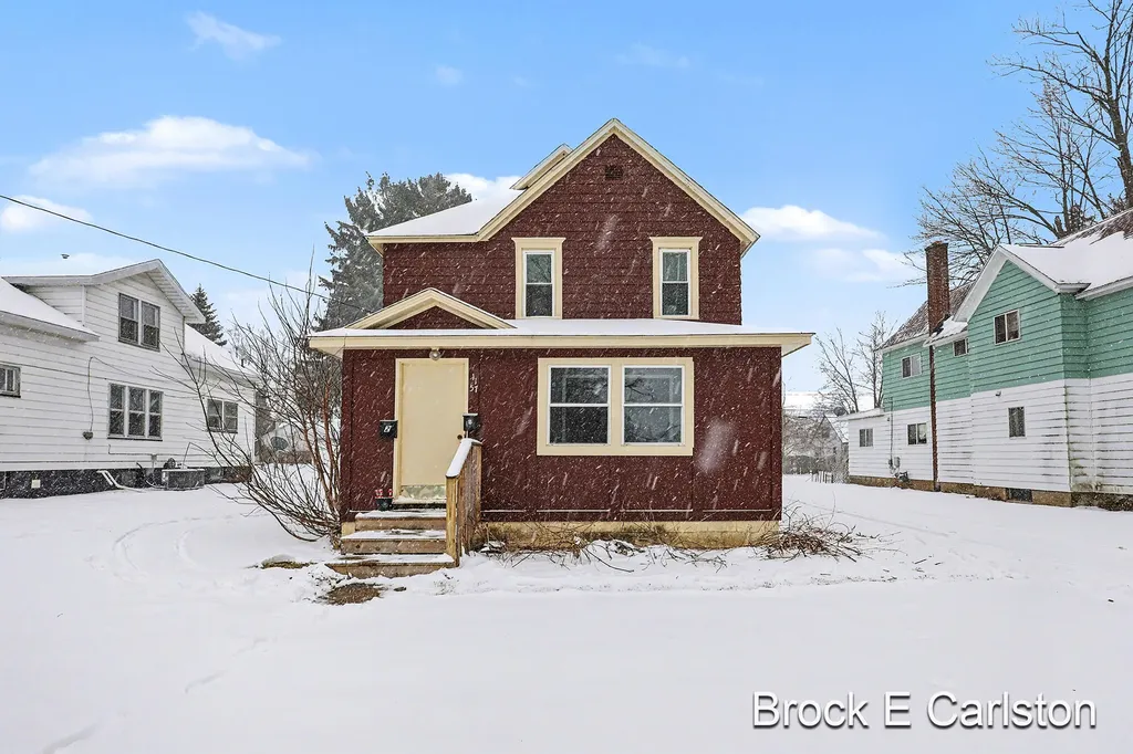 1157 W Dale Avenue Muskegon City MI 49441